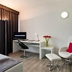 Asahi 4* Ντίσελντορφ