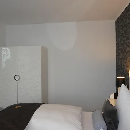 Asahi 4* Dusseldorf