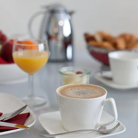 Asahi Hotel 4*