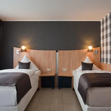 Asahi Hotel 4*