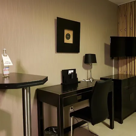 Asahi 4* Dusseldorf